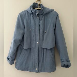 Bernardo Vintage Jacket Soft Blue Winter Jacket
Removable Hood Medium petite